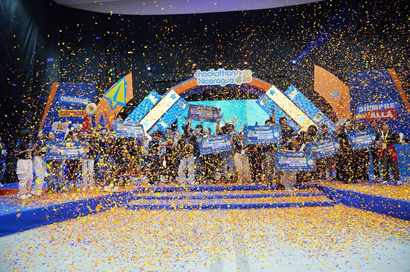 El otro lado del festival: Lo que viví recorriendo 4,000 km y acompañando Hackathon Nicaragua 2026 — foto 19